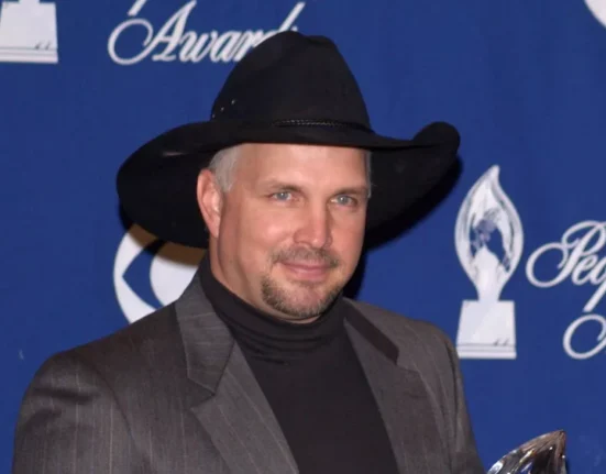 garth brooks net worth 2024